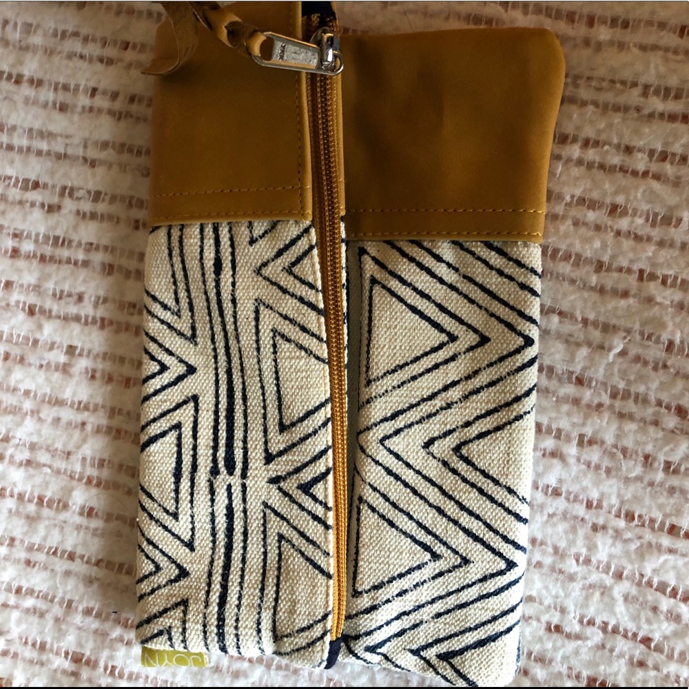 Joyn Fair trade Clutch